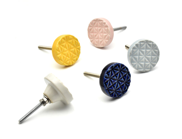 PREMIUM MULTI COLOUR NIFTY CERAMIC ROUND SHAPE CABINET KNOBS