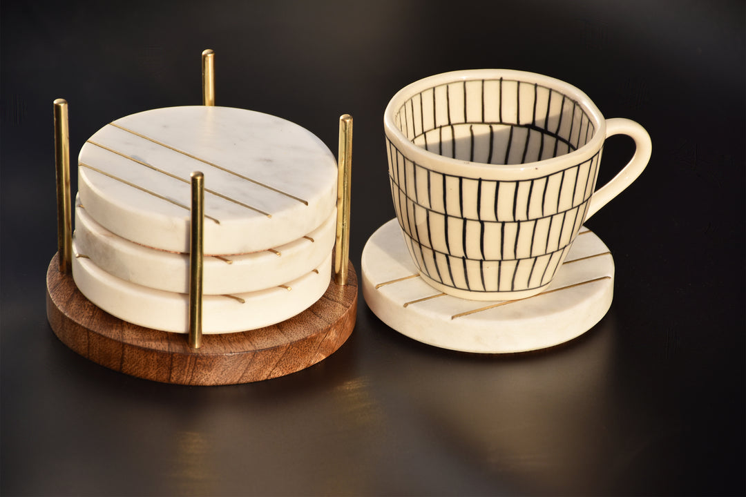 LUXURIOUS MARBLE ROUND COASTERS WITH BRASS INLAY