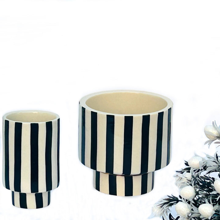 EXQUISITE SLEEK LINE PATTERN CERAMIC VASE FOR HOME DECOR