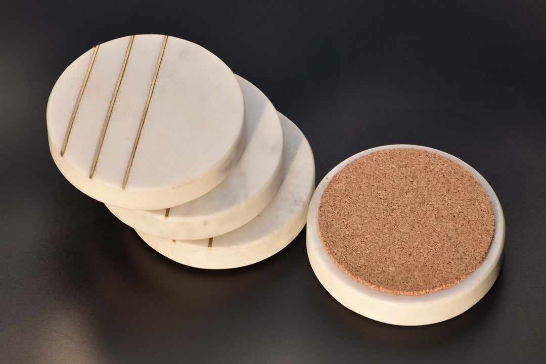 LUXURIOUS MARBLE ROUND COASTERS WITH BRASS INLAY