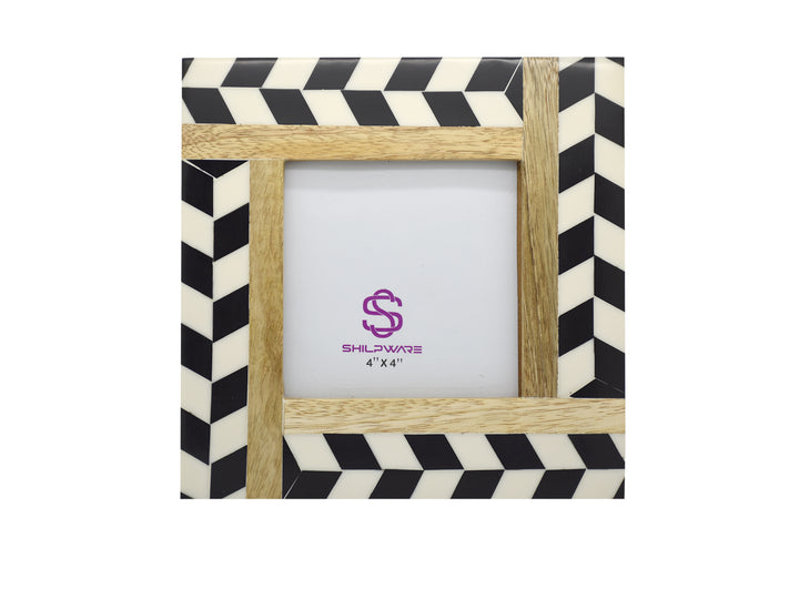 BLACK AND WHITE JONQAL PATTERN STYLISH PHOTO FRAMES