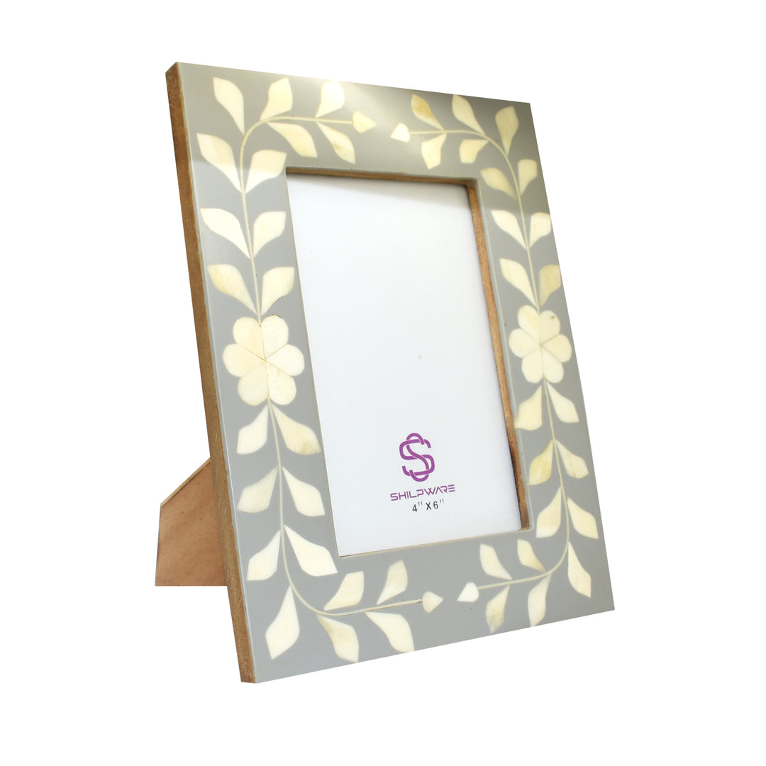 CLASSIC WHITE BONE FLOWER WITH RESIN STYLISH PHOTO FRAMES